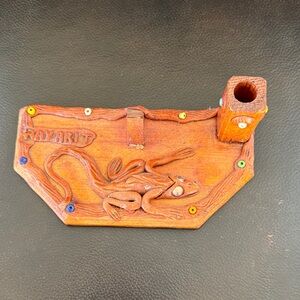 Wooden Lizard naya, eat pencil holder and card holder